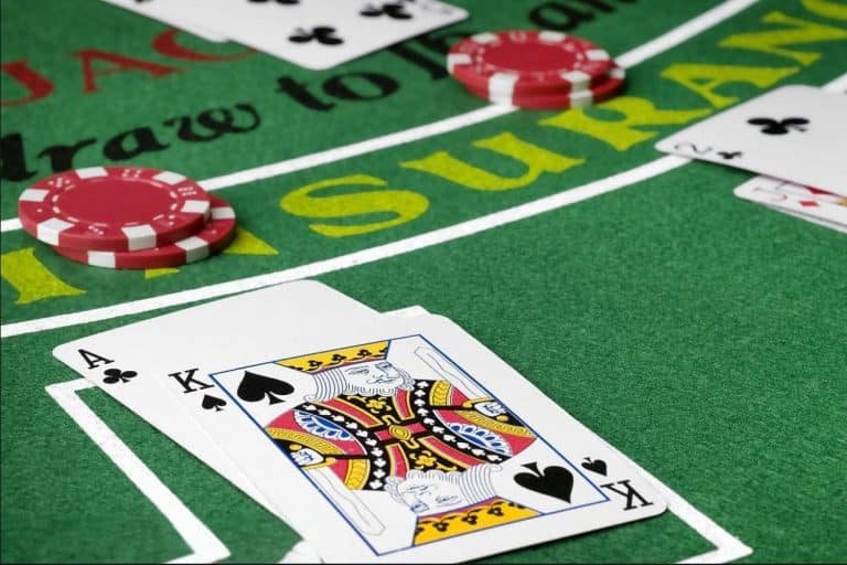 v44 Hi Lo: Live Dealer ke sath Seedhi Khelne wali Game